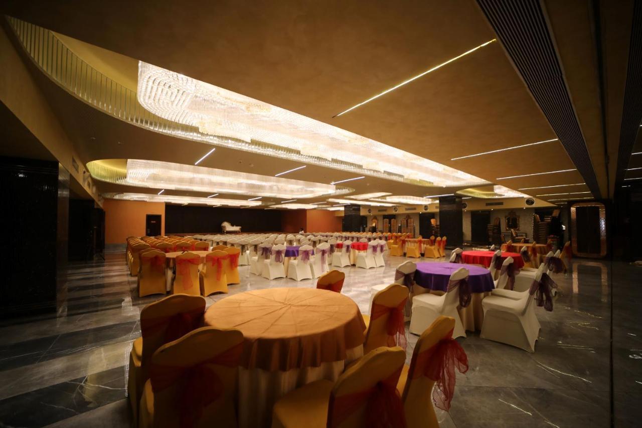 Vits Bharat Nanded Hotel Exterior photo